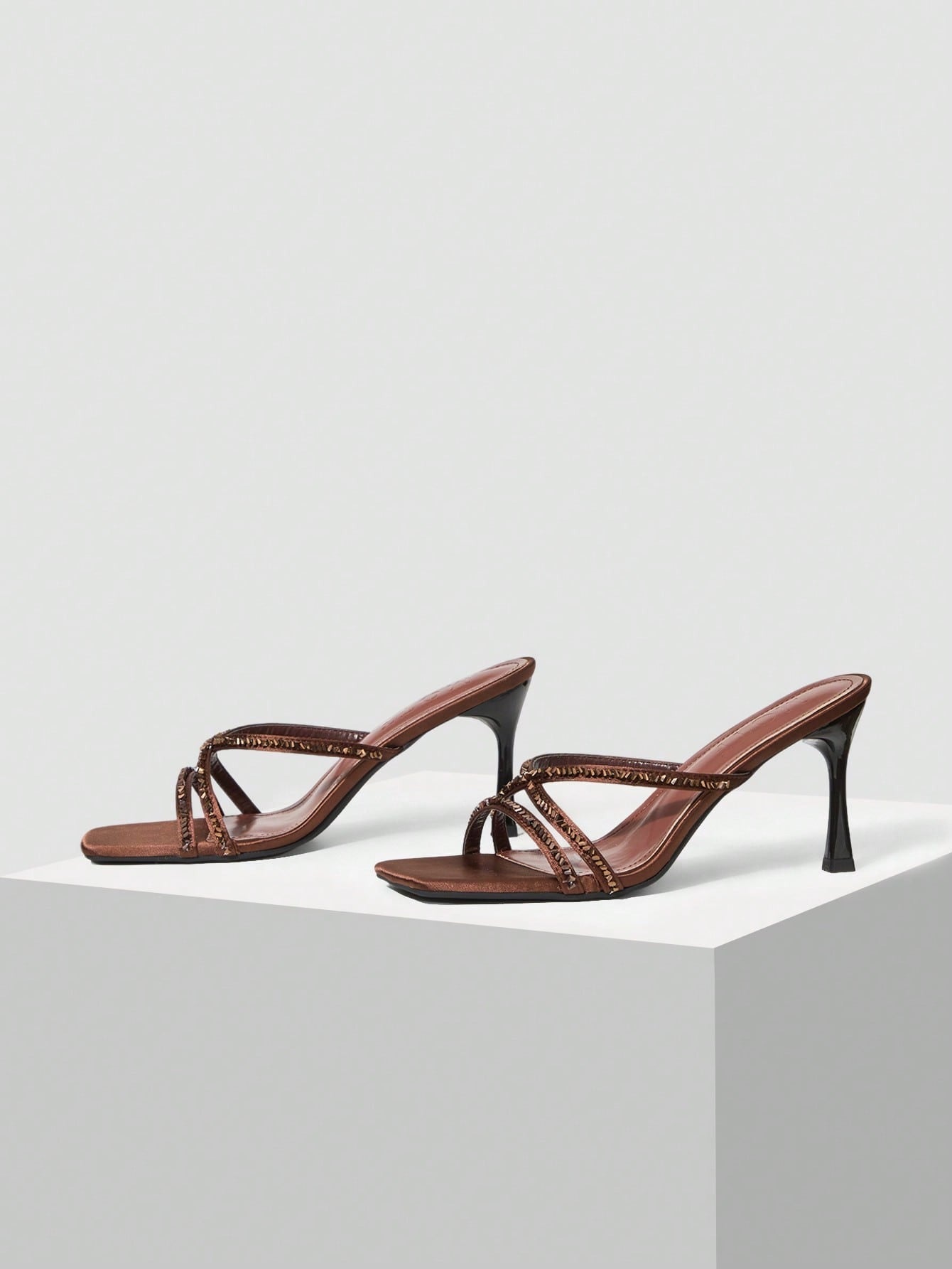 Ariana Heels
