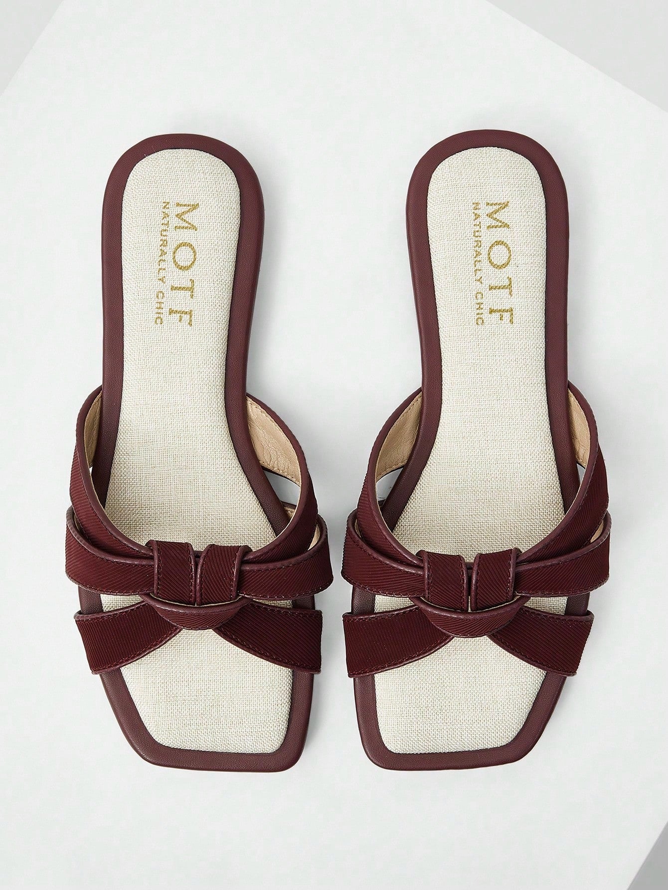 Noor Minimal Flats